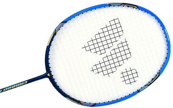 Carbon Pro 98 Badminton Racket: Sideview of front of racket